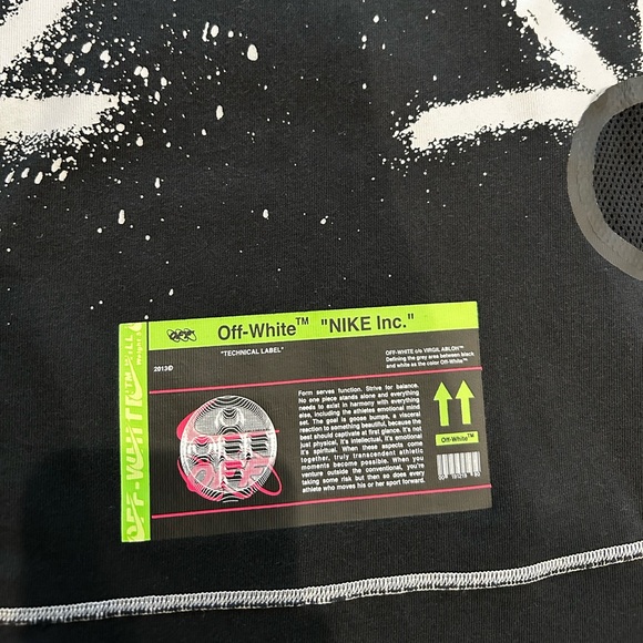 Men’s off white tee - Picture 3 of 4